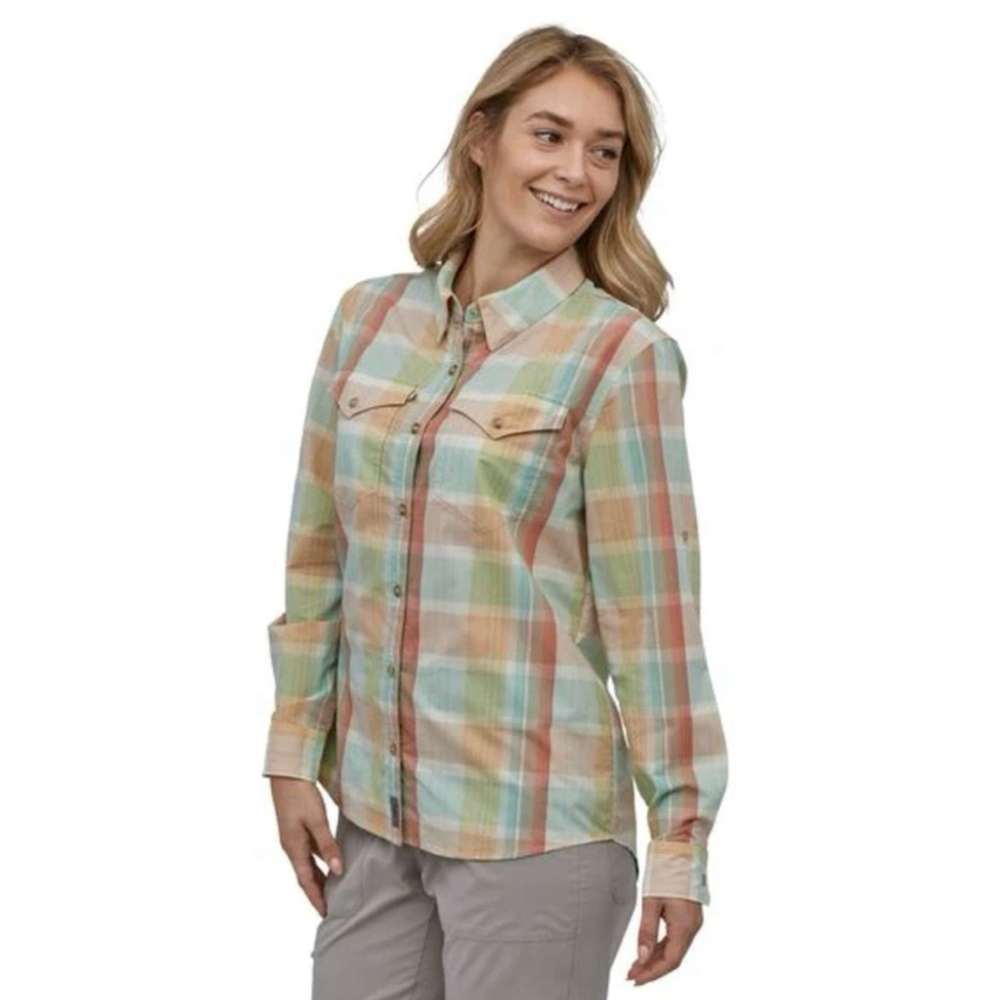 Patagonia Women's Long-Sleeved Sun Stretch Shirt Plaid, size M